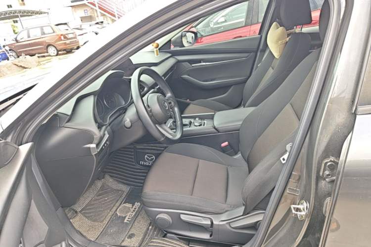 Used Mazda 3 Axela 2020 1.5L Automatic ZhiMei Edition Left Front Seat