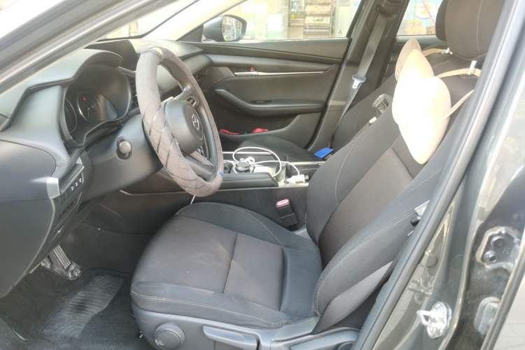 Used Mazda 3 Axela 2020 1.5L Automatic ZhiMei Edition Left Front Seat