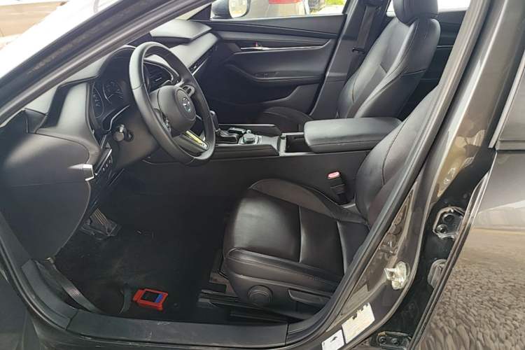 Used Mazda 3 Axela 2020 2.0L Automatic Zhiya Edition Left Front Seat