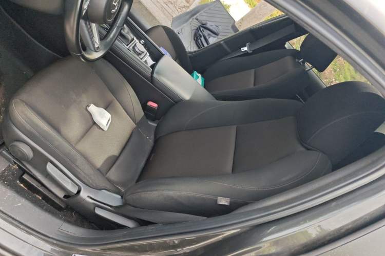 Used Mazda 3 Axela 2020 2.0L Automatic ZhiXuan Edition Left Front Seat