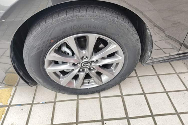 Used Mazda 3 Axela 2020 1.5L Automatic ZhiMei Edition Left Front Wheel Hub