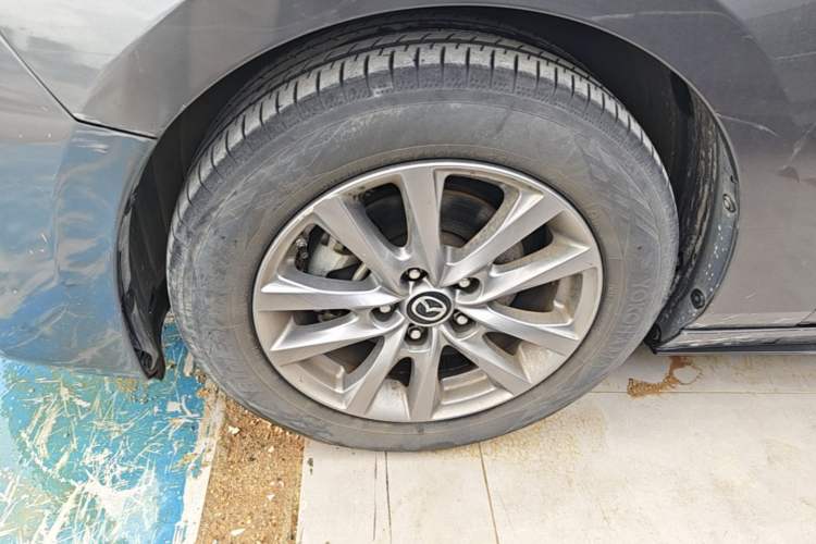 Used Mazda 3 Axela 2020 1.5L Automatic ZhiMei Edition Left Front Wheel Hub
