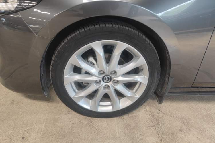 Used Mazda 3 Axela 2020 1.5L Automatic ZhiMei Edition Left Front Wheel Hub