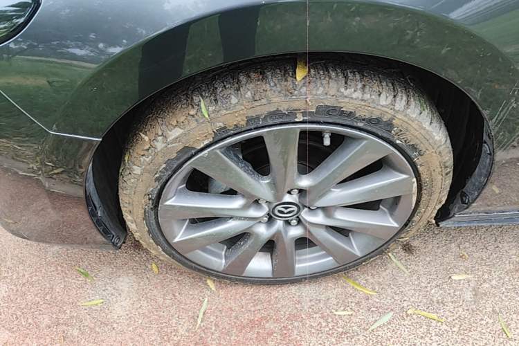 Used Mazda 3 Axela 2020 2.0L Automatic Zhiya Edition Left Front Wheel Hub