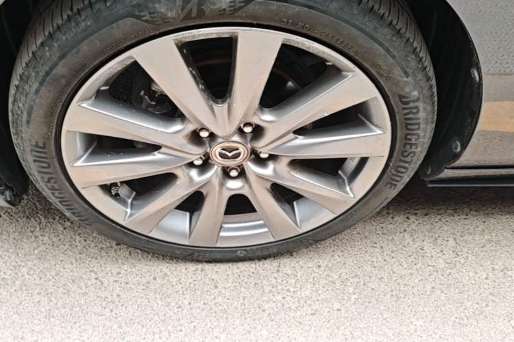 Used Mazda 3 Axela 2020 2.0L Automatic Zhiya Edition Left Front Wheel Hub