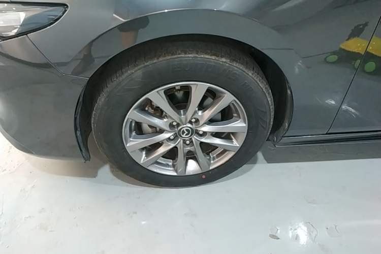 Used Mazda 3 Axela 2020 1.5L Automatic ZhiMei Edition Left Front Wheel Hub
