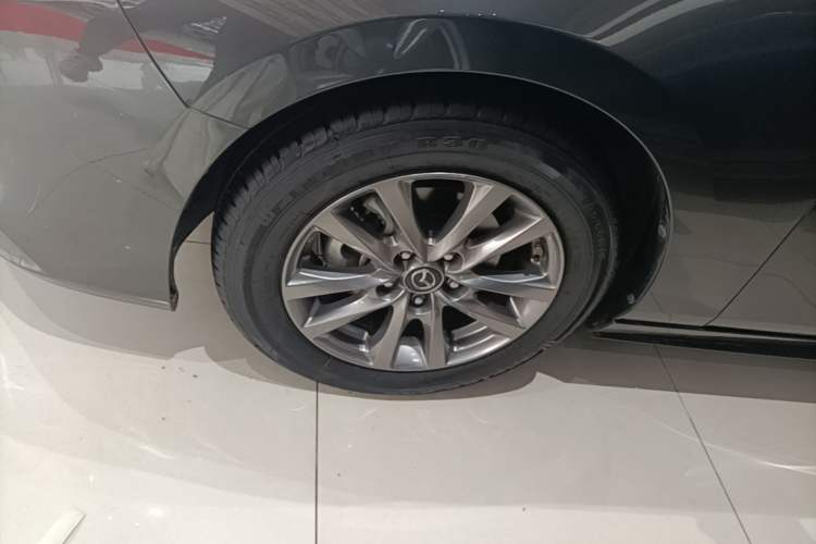 Used Mazda 3 Axela 2020 1.5L Automatic ZhiMei Edition Left Front Wheel Hub