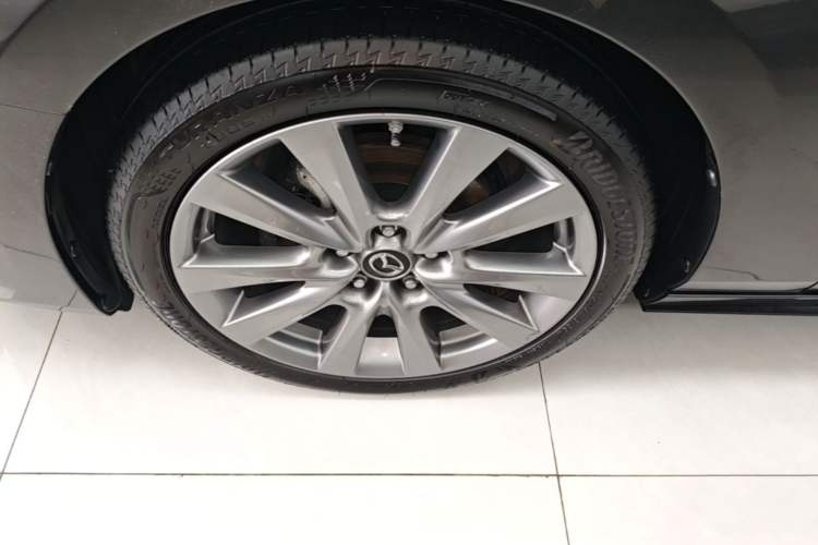 Used Mazda 3 Axela 2020 2.0L Automatic Zhiya Edition Left Front Wheel Hub