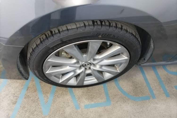 Used Mazda 3 Axela 2020 2.0L Automatic Zhiya Edition Left Front Wheel Hub