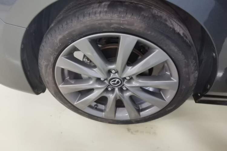 Used Mazda 3 Axela 2020 2.0L Automatic Zhiya Edition Left Front Wheel Hub