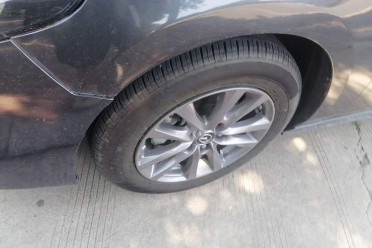 Used Mazda 3 Axela 2020 1.5L Automatic Luxury Version Left Front Wheel Hub