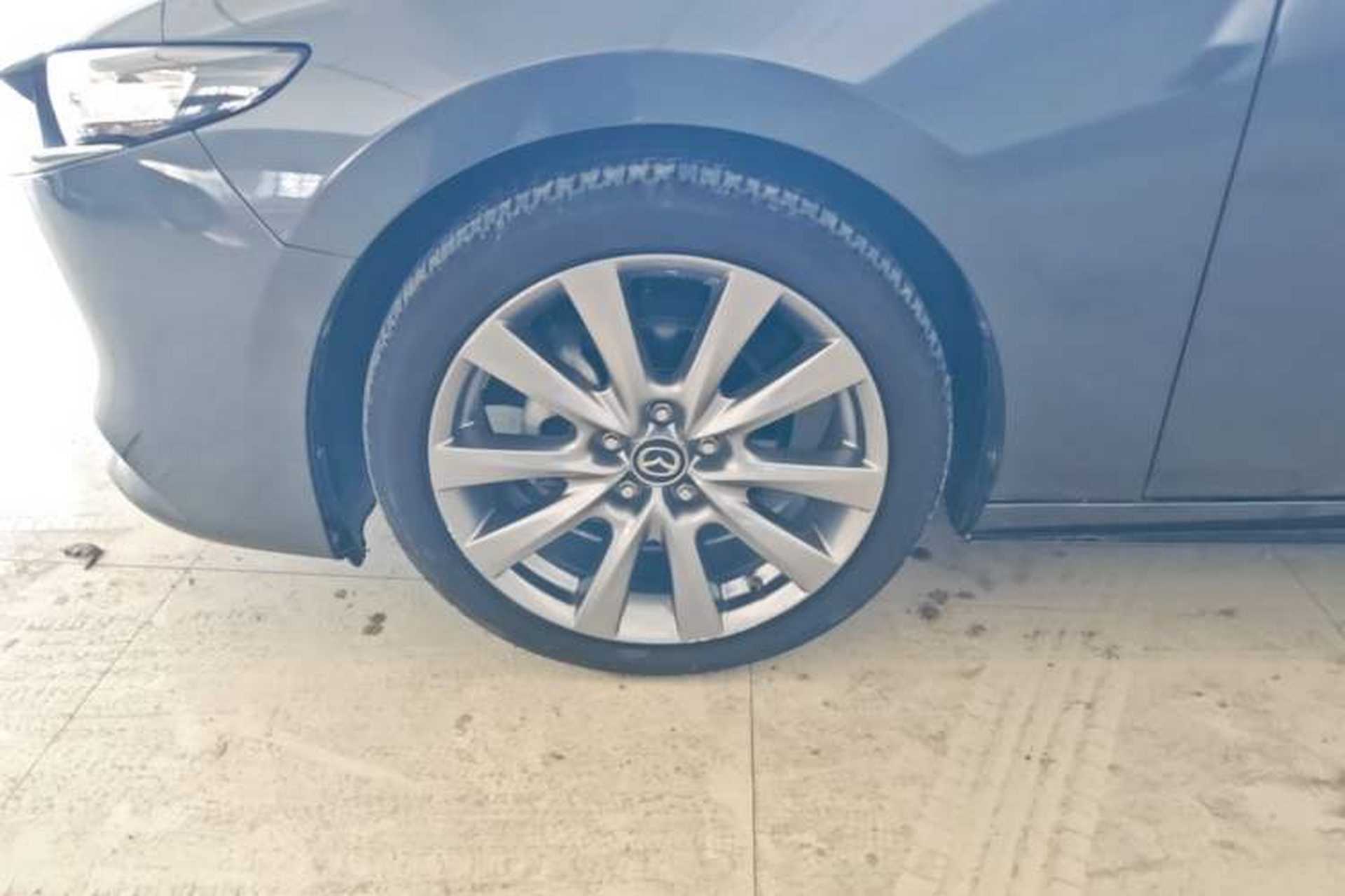 Used Mazda 3 Axela 2020 2.0L Automatic Zhiya Edition Left Front Wheel Hub