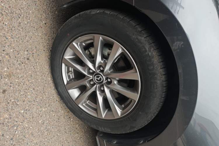 Used Mazda 3 Axela 2020 1.5L Automatic Luxury Version Left Front Wheel Hub