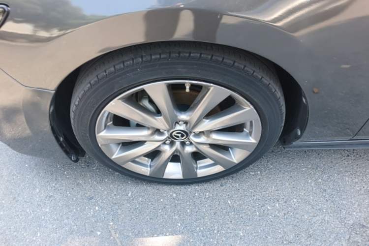 Used Mazda 3 Axela 2020 2.0L Automatic Zhiya Edition Left Front Wheel Hub