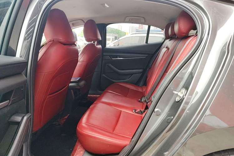 Used Mazda 3 Axela 2020 1.5L Automatic ZhiMei Edition Left Rear Seat