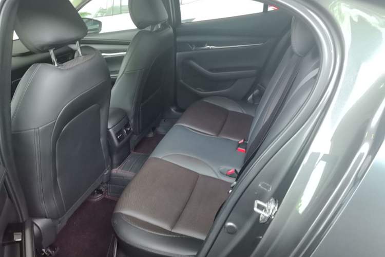Used Mazda 3 Axela 2020 2.0L Automatic Zhiya Edition Left Rear Seat