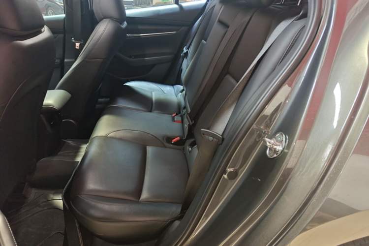 Used Mazda 3 Axela 2020 2.0L Automatic Zhiya Edition Left Rear Seat