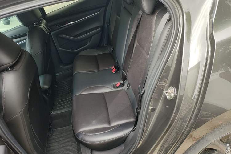 Used Mazda 3 Axela 2020 2.0L Automatic Zhiya Edition Left Rear Seat