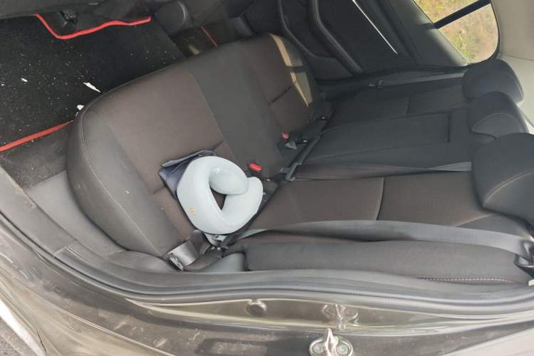 Used Mazda 3 Axela 2020 2.0L Automatic ZhiXuan Edition Left Rear Seat