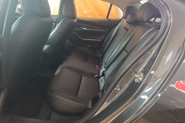 Used Mazda 3 Axela 2020 2.0L Automatic Zhiya Edition Left Rear Seat