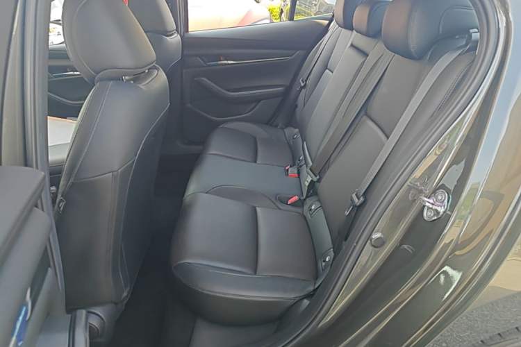 Used Mazda 3 Axela 2020 1.5L Automatic Luxury Version Left Rear Seat