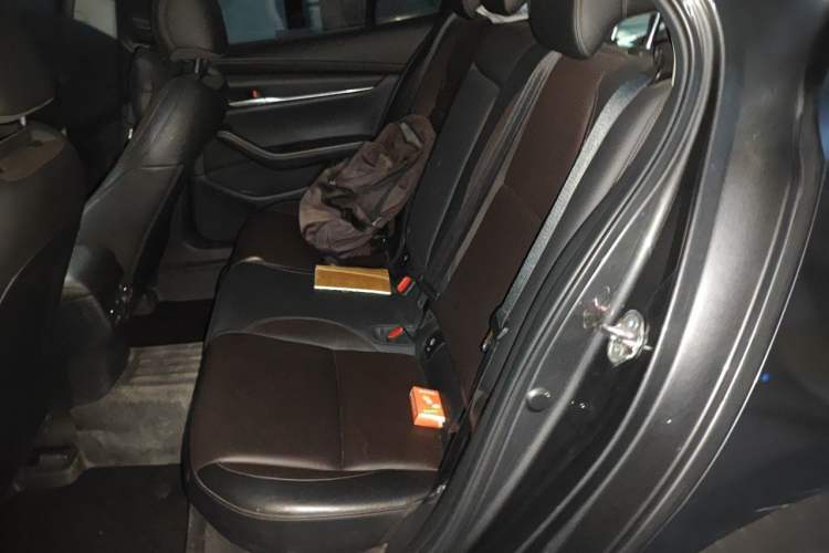 Used Mazda 3 Axela 2020 1.5L Automatic Luxury Version Left Rear Seat