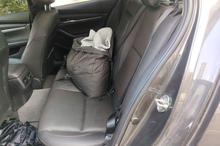 Used Mazda 3 Axela 2020 2.0L Automatic Zhiya Edition Left Rear Seat