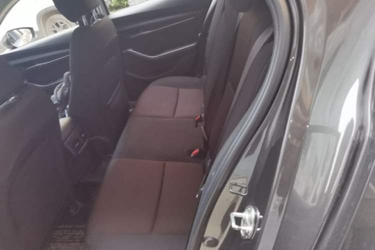 Used Mazda 3 Axela 2020 1.5L Automatic ZhiMei Edition Left Rear Seat
