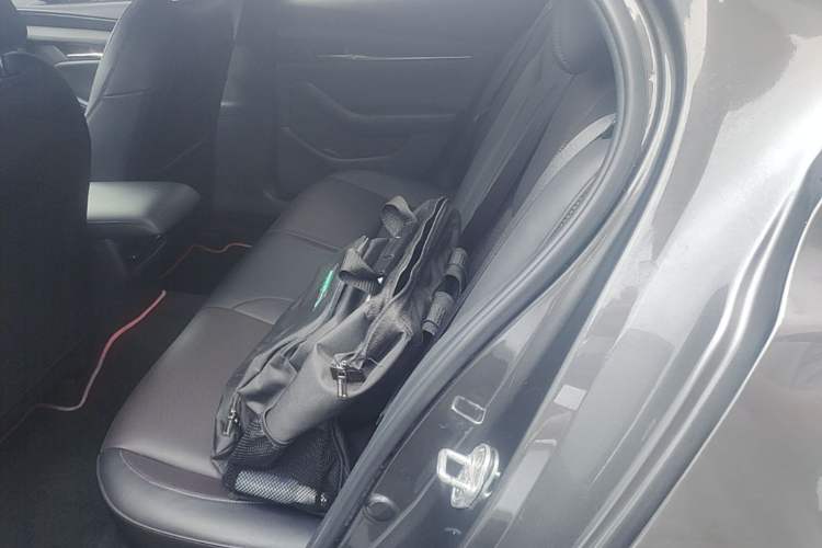 Used Mazda 3 Axela 2020 2.0L Automatic Zhiya Edition Left Rear Seat