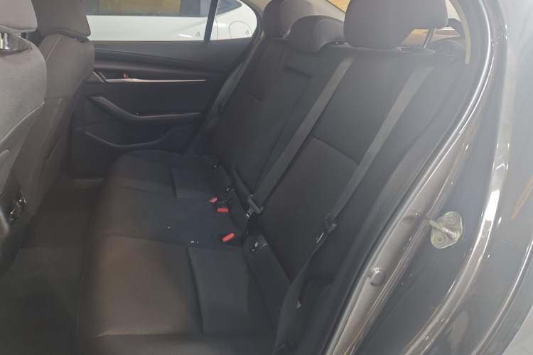 Used Mazda 3 Axela 2020 1.5L Automatic ZhiMei Edition Left Rear Seat