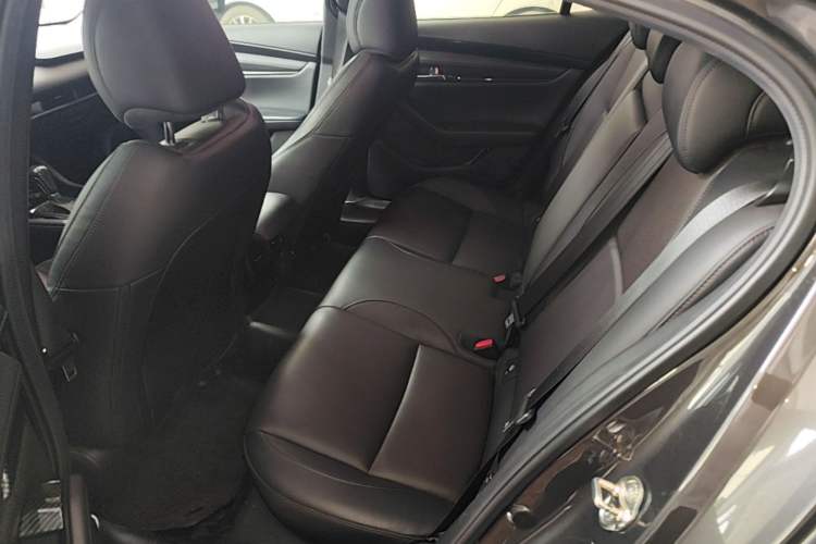 Used Mazda 3 Axela 2020 2.0L Automatic Luxury Version Left Rear Seat