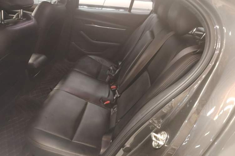 Used Mazda 3 Axela 2020 1.5L Automatic ZhiMei Edition Left Rear Seat