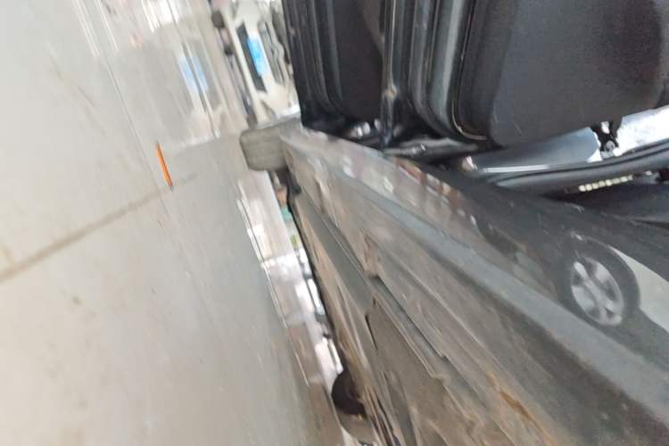 Used Mazda 3 Axela 2020 1.5L Automatic ZhiMei Edition Left Side Sill
