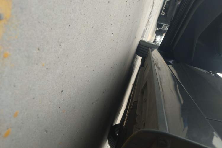 Used Mazda 3 Axela 2020 2.0L Automatic Zhiya Edition Left Side Sill