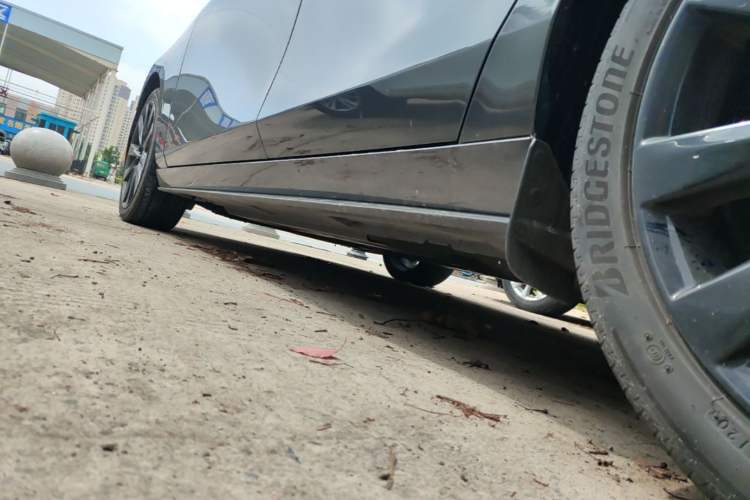 Used Mazda 3 Axela 2020 2.0L Automatic Zhiya Edition Left Side Sill