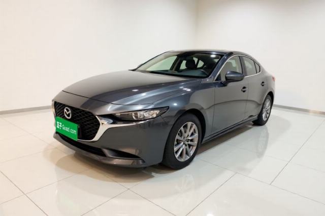 Ojetý Mazda 3 Axela 2020 1.5L Automatic ZhiMei Edition