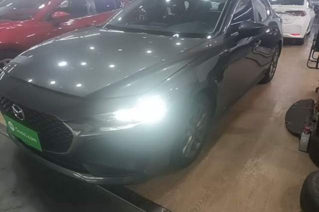 Ojetý Mazda 3 Axela 2020 1.5L Automatic Zhiyue Sunroof Version