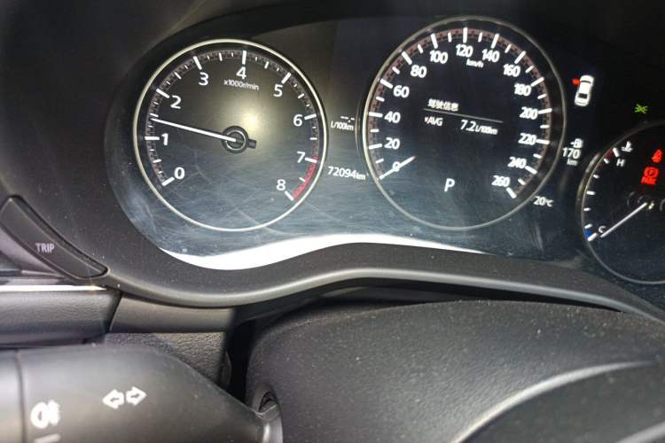 Used Mazda 3 Axela 2020 2.0L Automatic ZhiXuan Edition Odometer Close Up