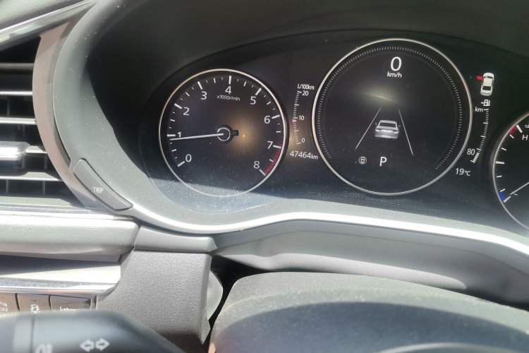 Used Mazda 3 Axela 2020 2.0L Automatic Zhiya Edition Odometer Close Up