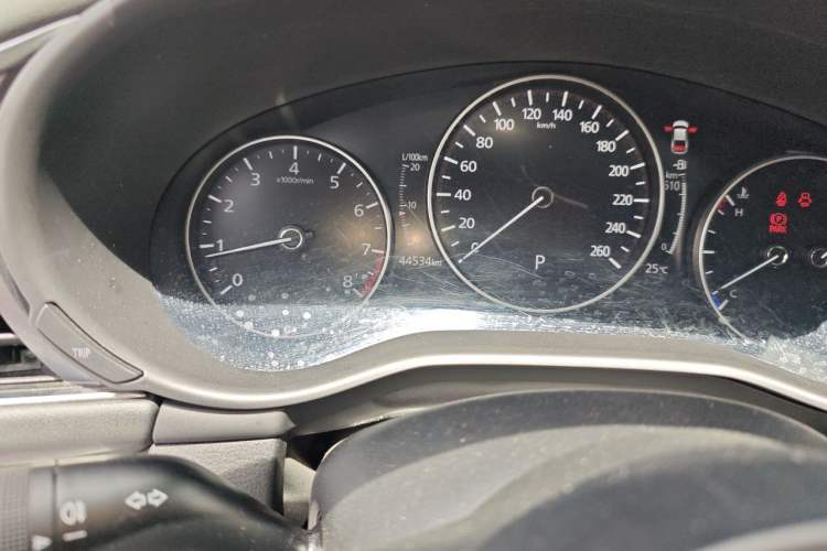 Used Mazda 3 Axela 2020 2.0L Automatic ZhiXuan Edition Odometer Close Up