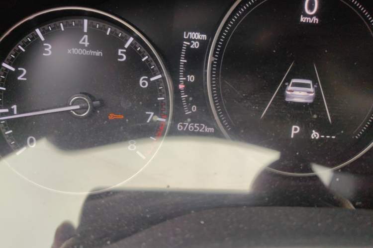 Used Mazda 3 Axela 2020 2.0L Automatic Zhiya Edition Odometer Close Up