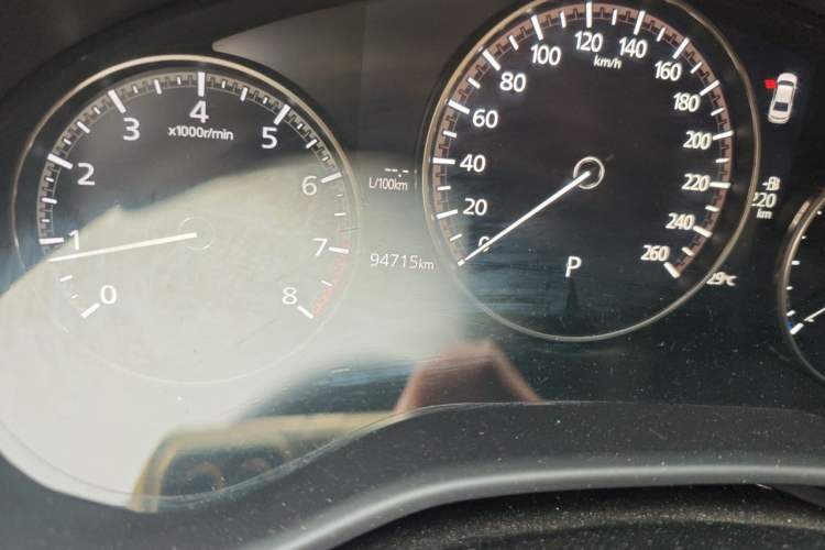 Used Mazda 3 Axela 2020 1.5L Automatic Zhiyue Sunroof Version Odometer Close Up