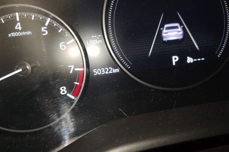 Used Mazda 3 Axela 2020 2.0L Automatic Zhiya Edition Odometer Close Up