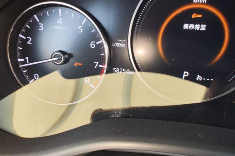 Used Mazda 3 Axela 2020 1.5L Automatic Luxury Version Odometer Close Up