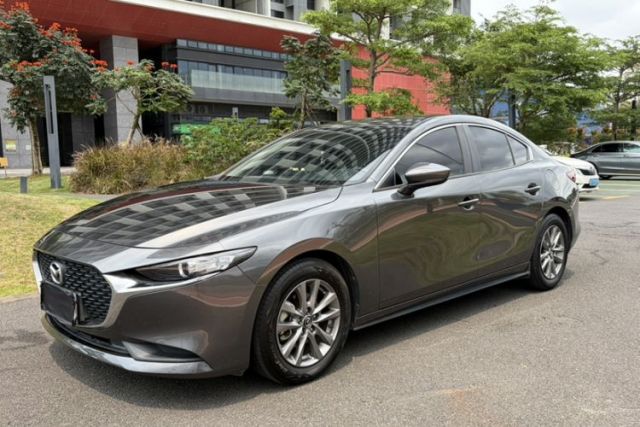 Used Mazda 3 Axela 2020 1.5L Automatic ZhiMei Edition