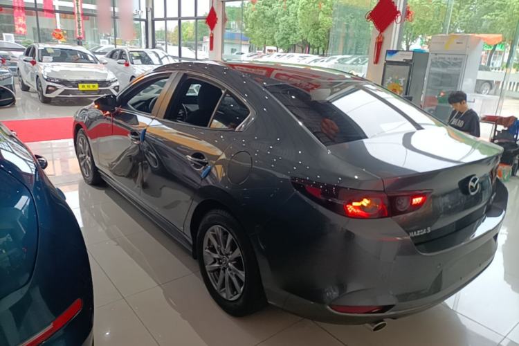 Used Mazda 3 Axela 2020 1.5L Automatic ZhiMei Edition Rear Left 45 Deg