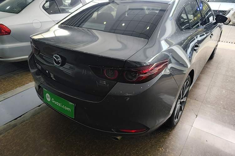 Used Mazda 3 Axela 2020 2.0L Automatic Luxury Version Rear Right 45 Deg