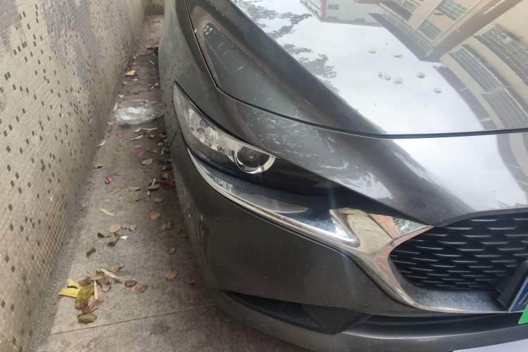 Used Mazda 3 Axela 2020 2.0L Automatic Zhiya Edition Right Front Headlight