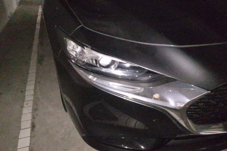 Used Mazda 3 Axela 2020 2.0L Automatic Zhiya Edition Right Front Headlight