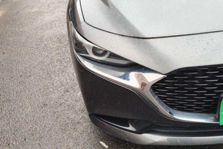 Used Mazda 3 Axela 2020 2.0L Automatic Zhiya Edition Right Front Headlight